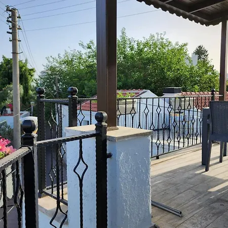 Apartment Alpi Daphne House - Quite, Close To The Sea And Bodrum